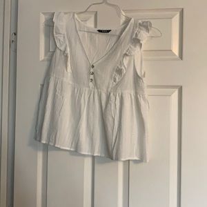 White Ruffle Sleeved Flowy Top